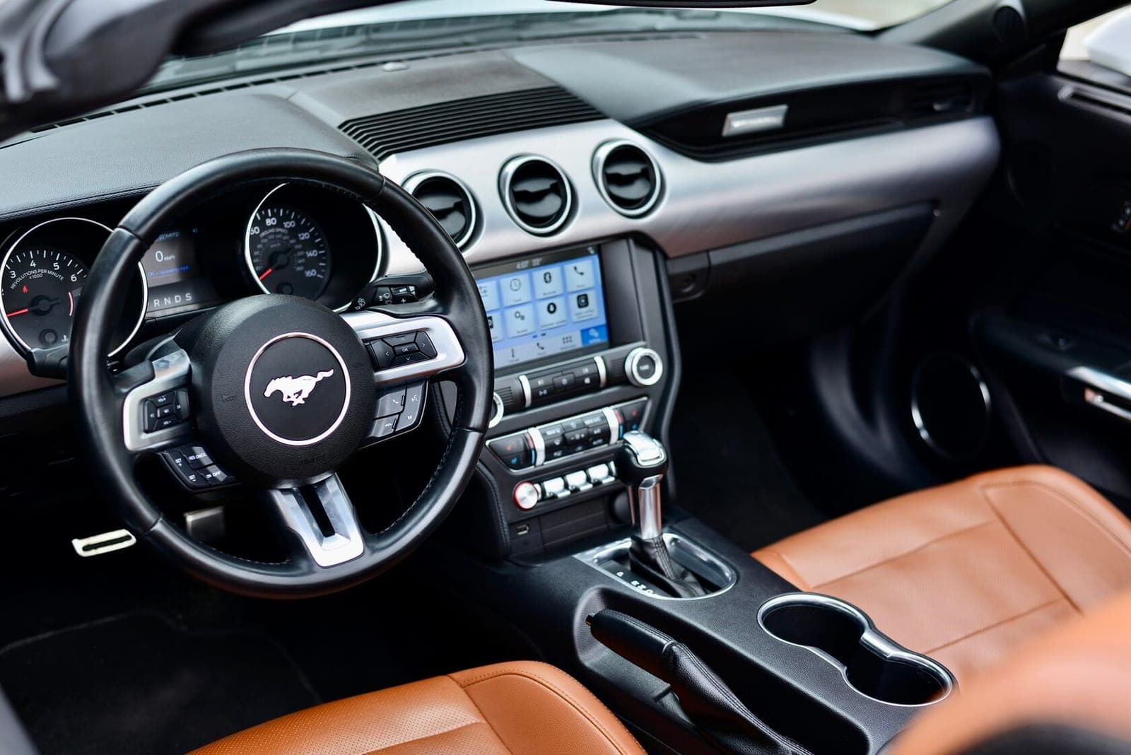 Ford Mustang фото 9