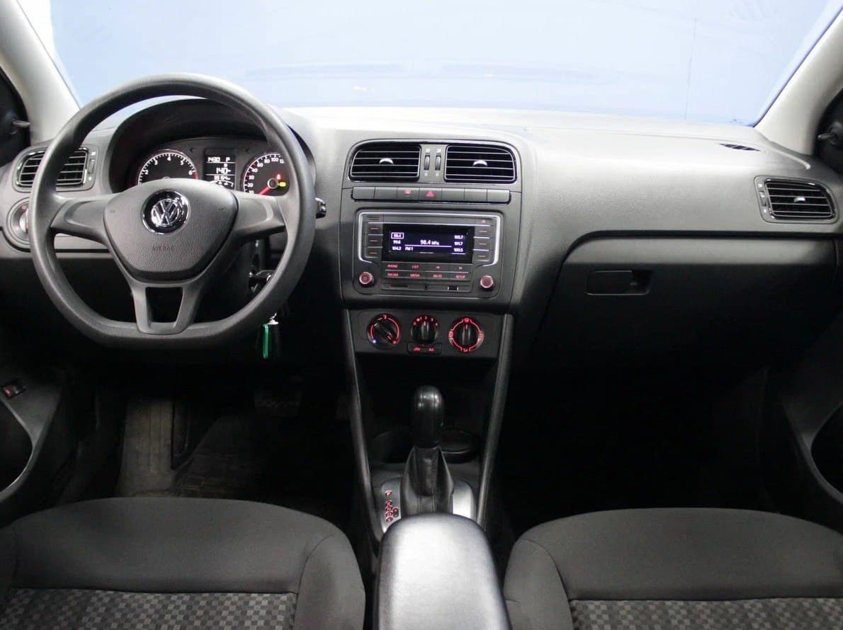 Volkswagen Polo фото 3