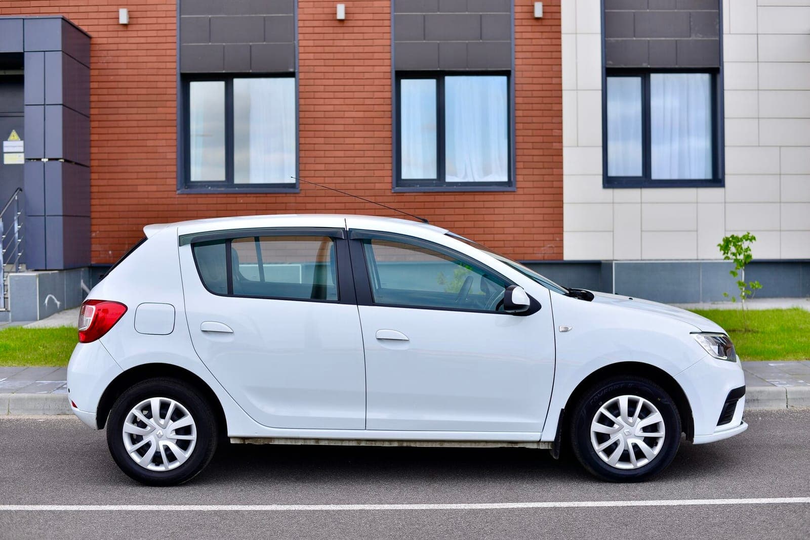 Renault Sandero фото 7