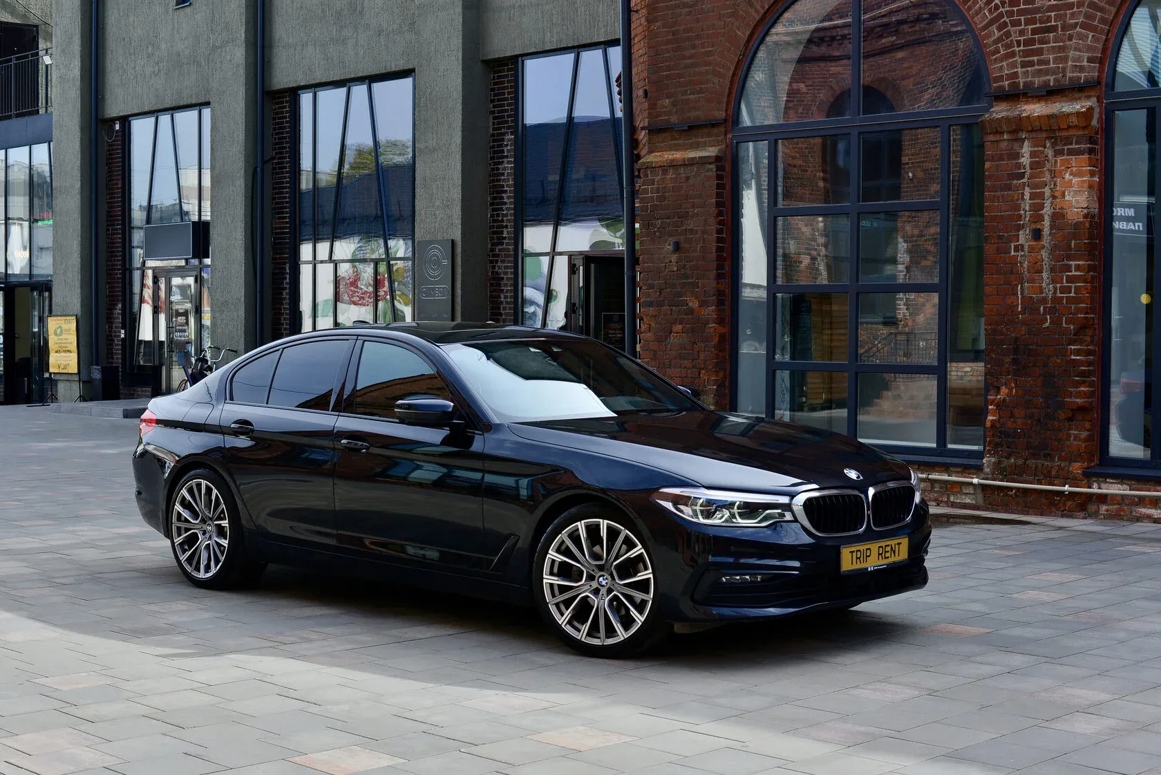 BMW 5 Series G30 фото 8
