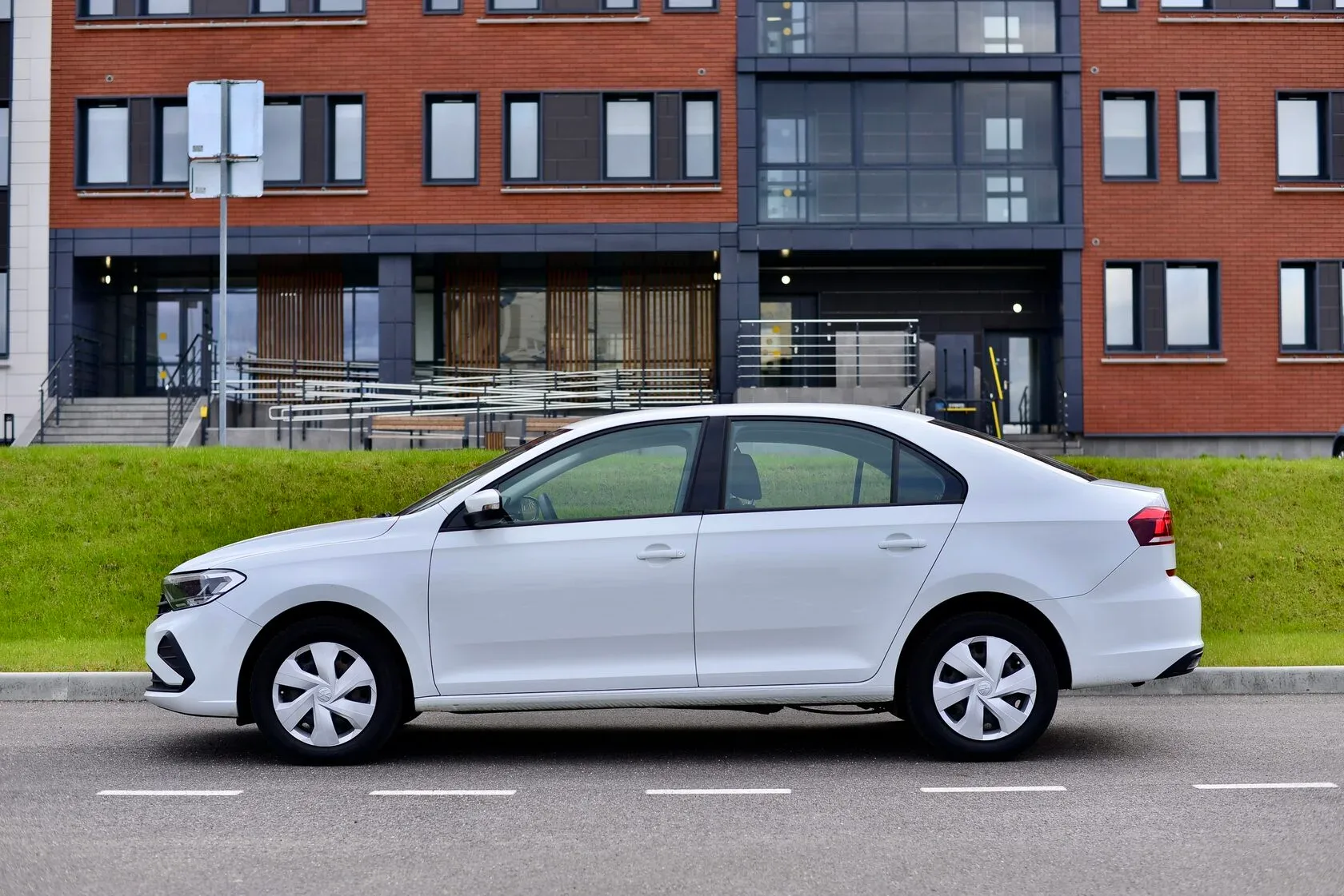 Volkswagen Polo фото 7