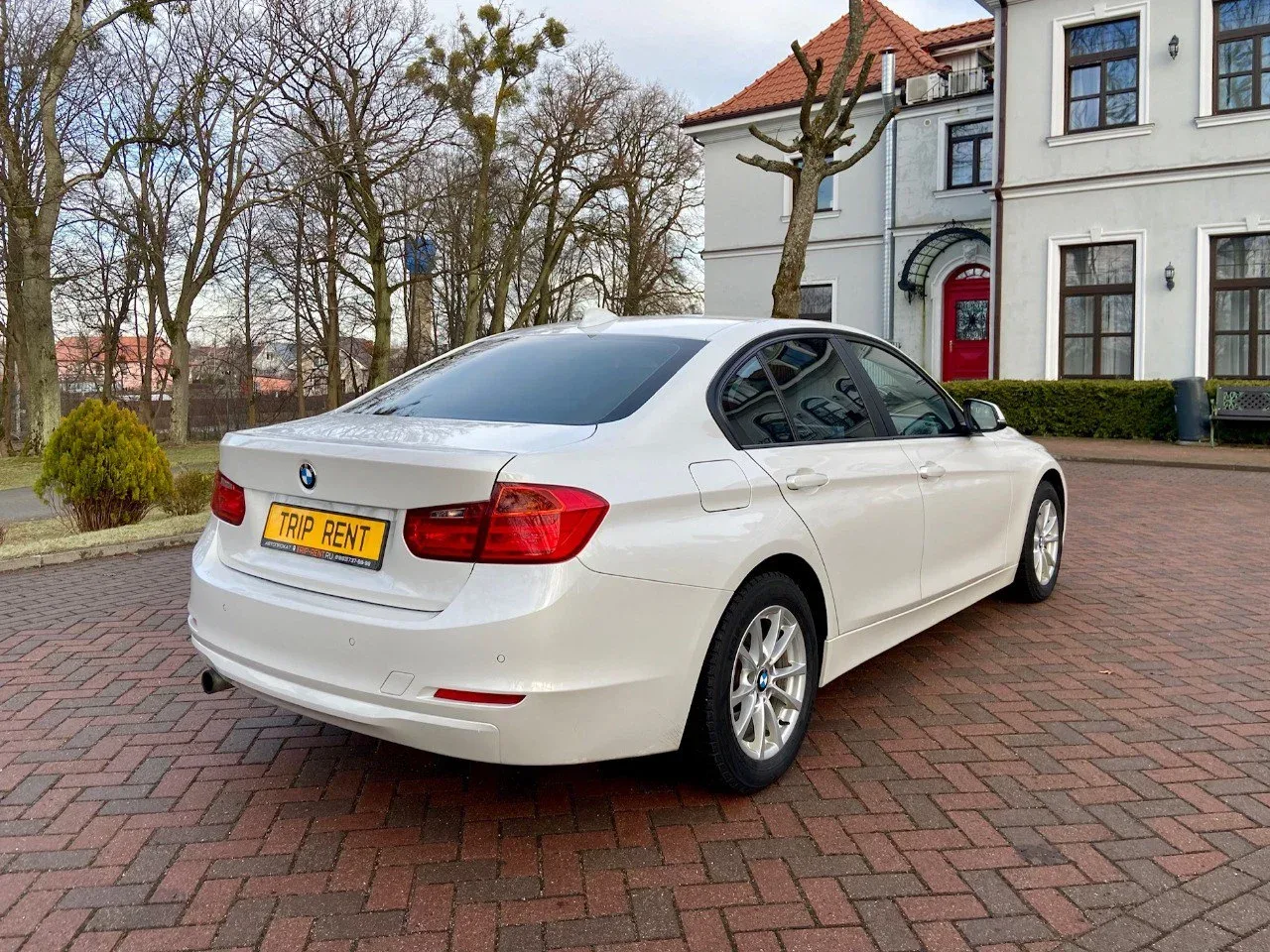 BMW 3 Series фото 6