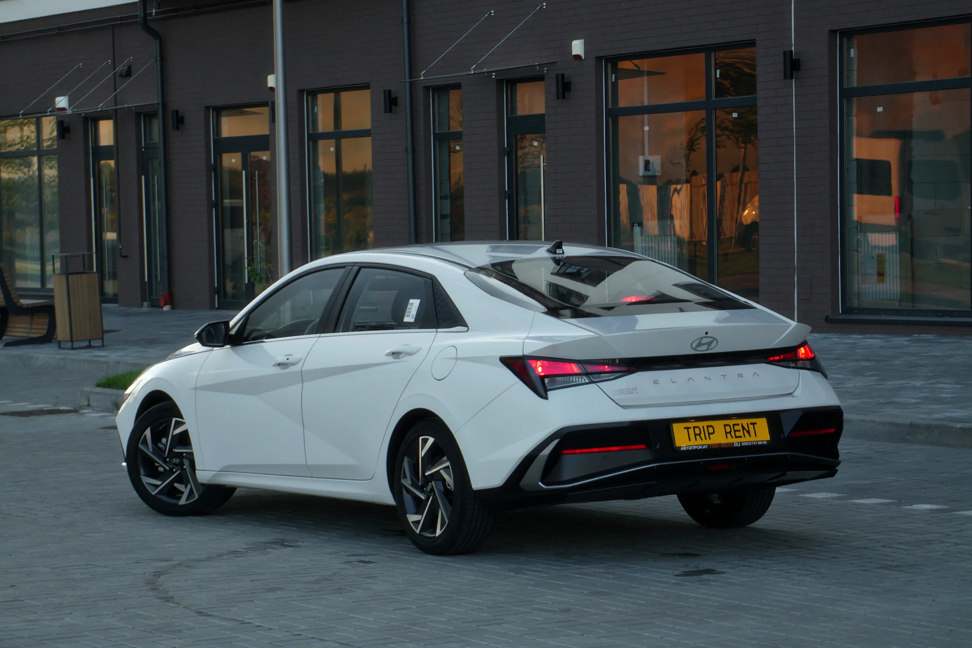 Hyundai Elantra фото 14