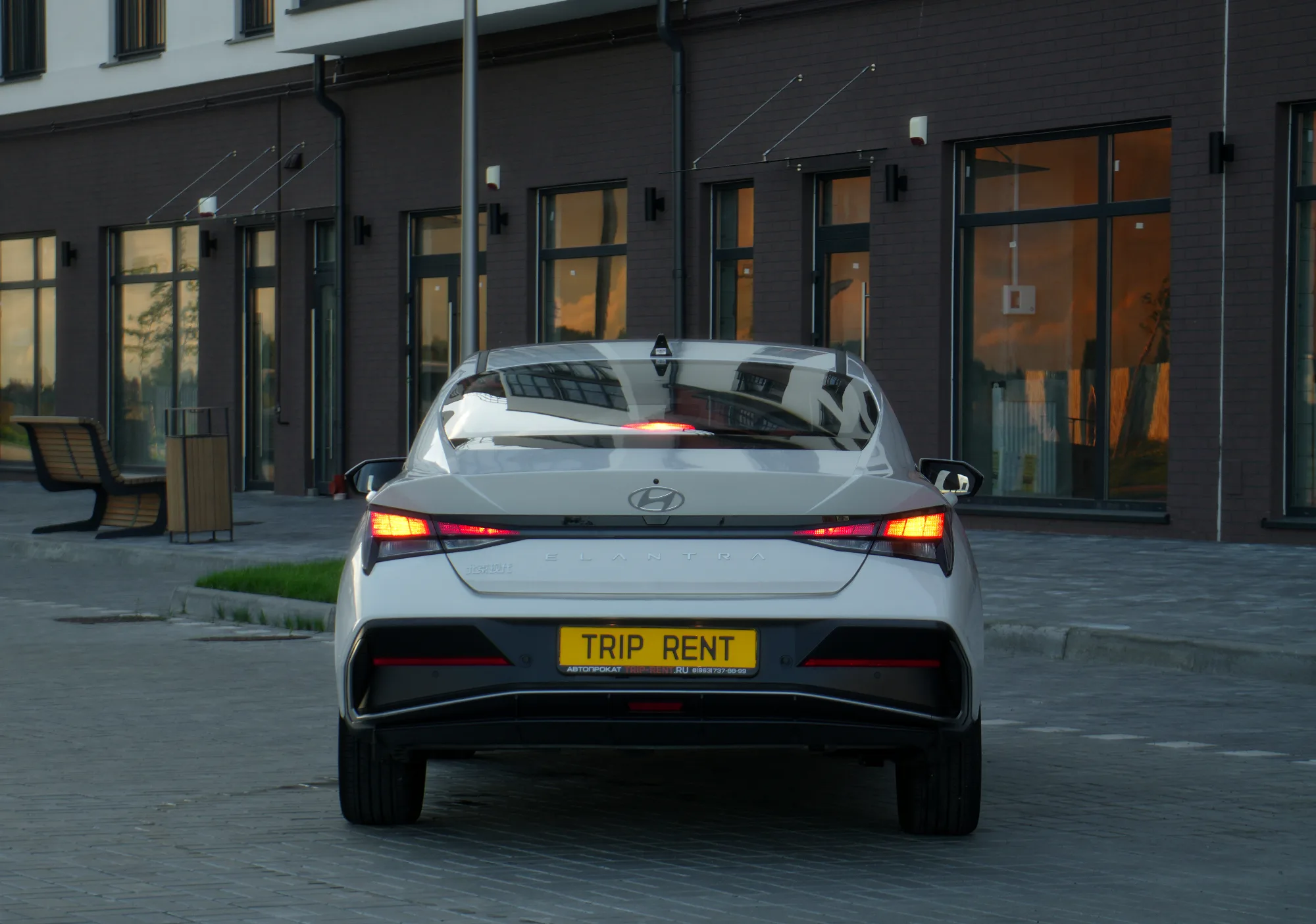 Hyundai Elantra фото 18