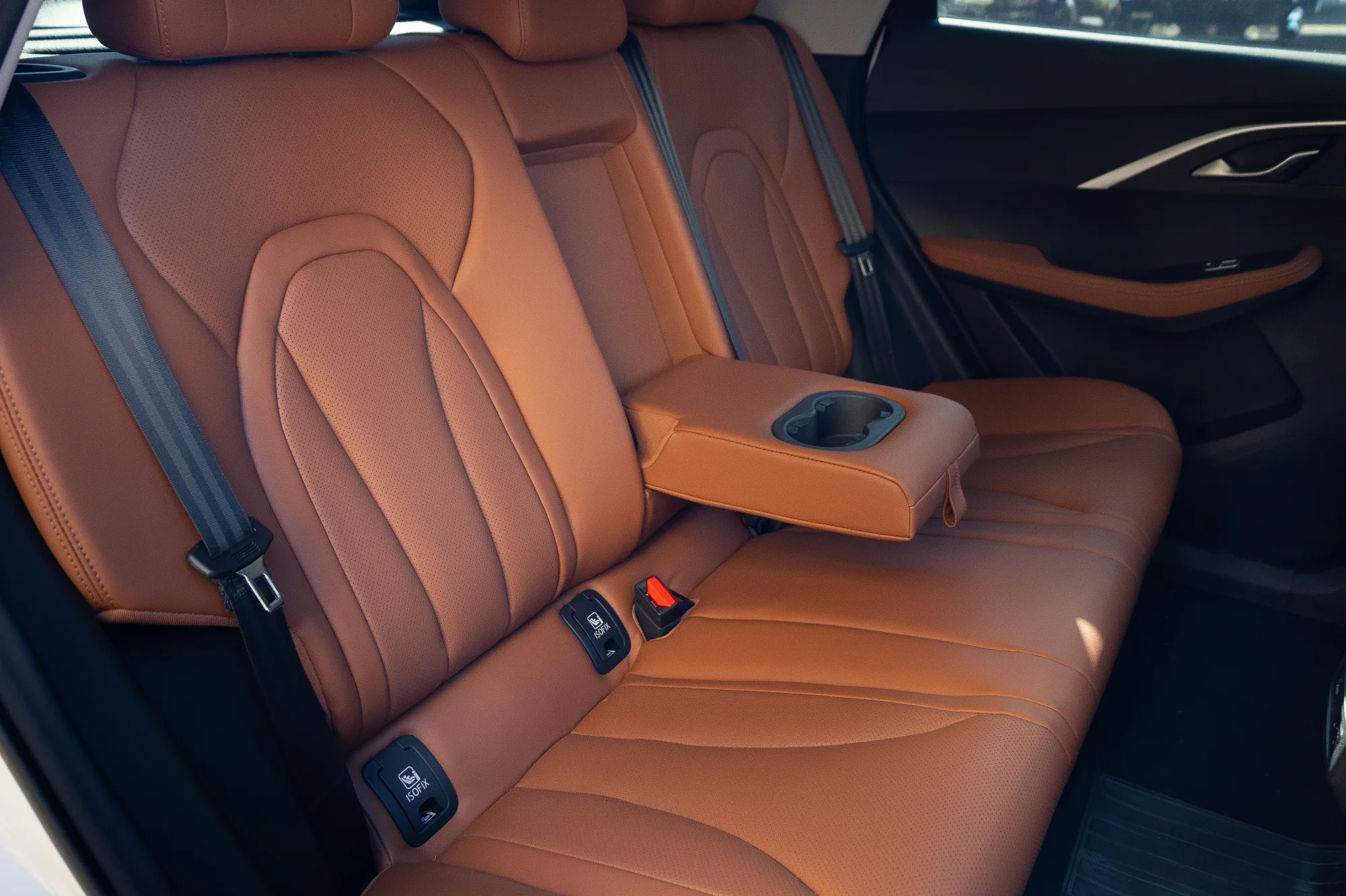 Omoda C5 фото 10