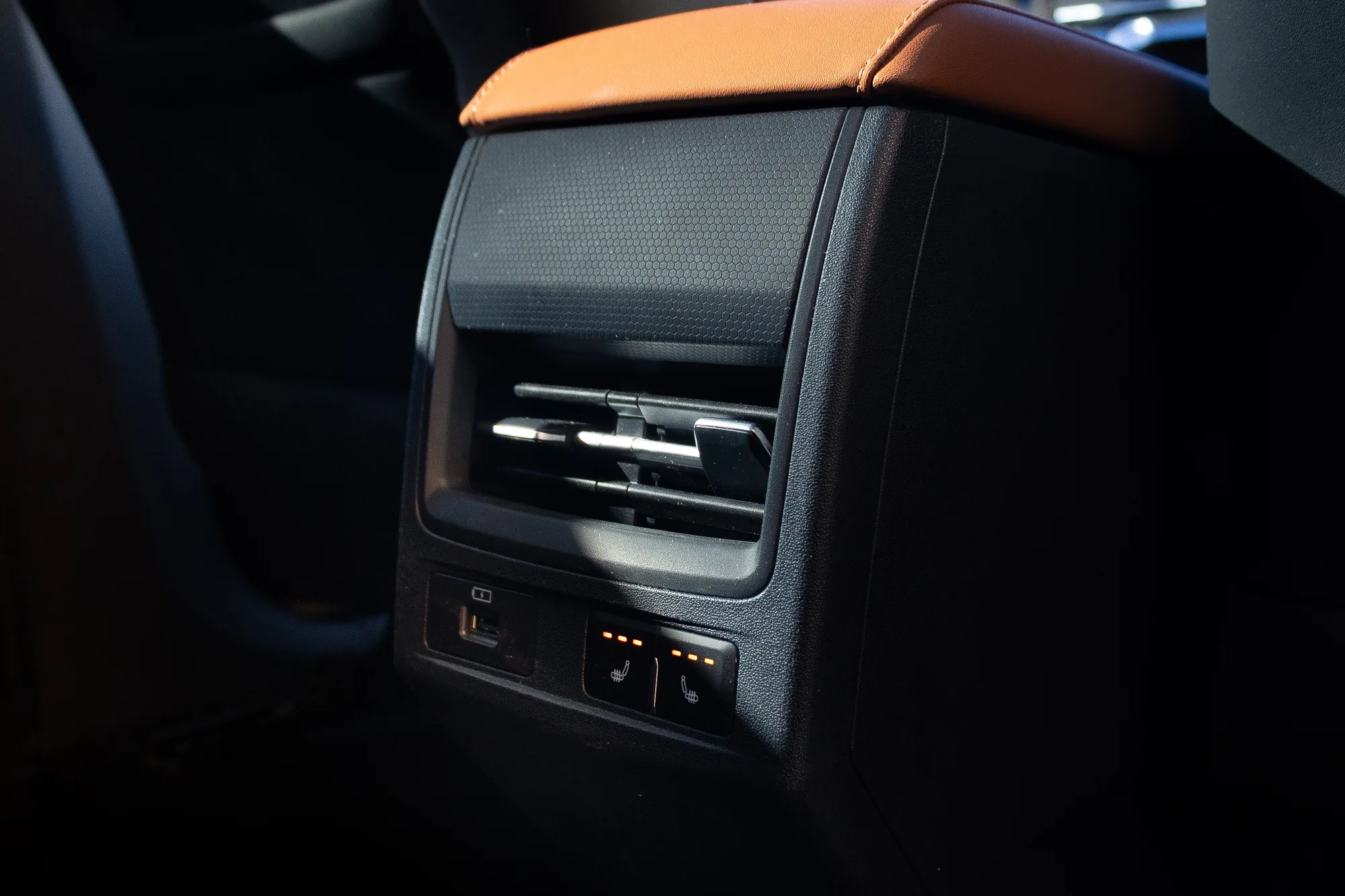 Omoda C5 фото 12
