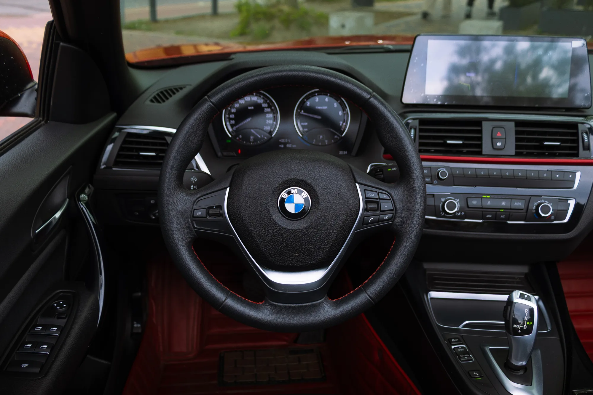 BMW 218i Cabrio фото 23
