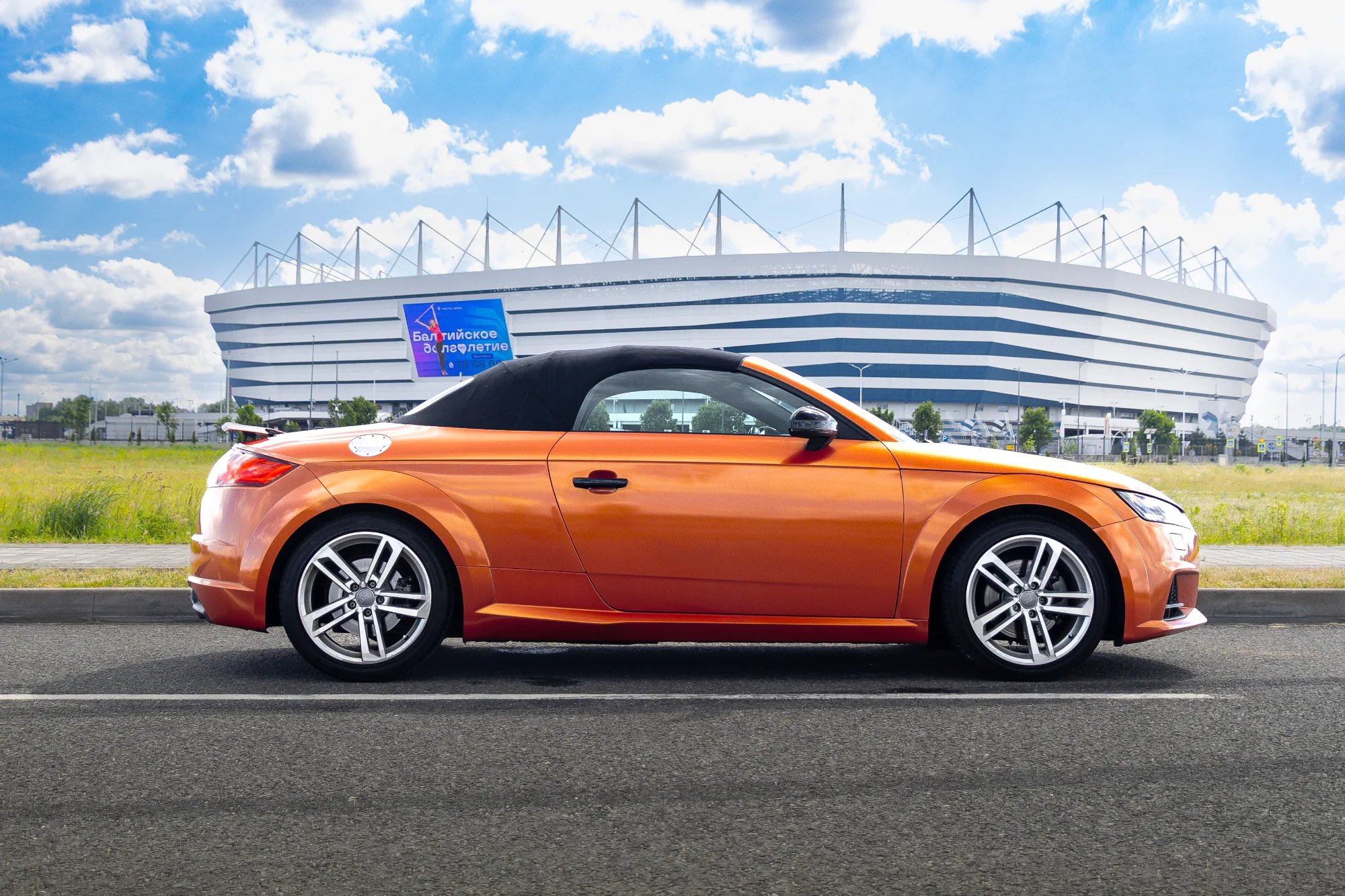 Audi TT Cabrio фото 15
