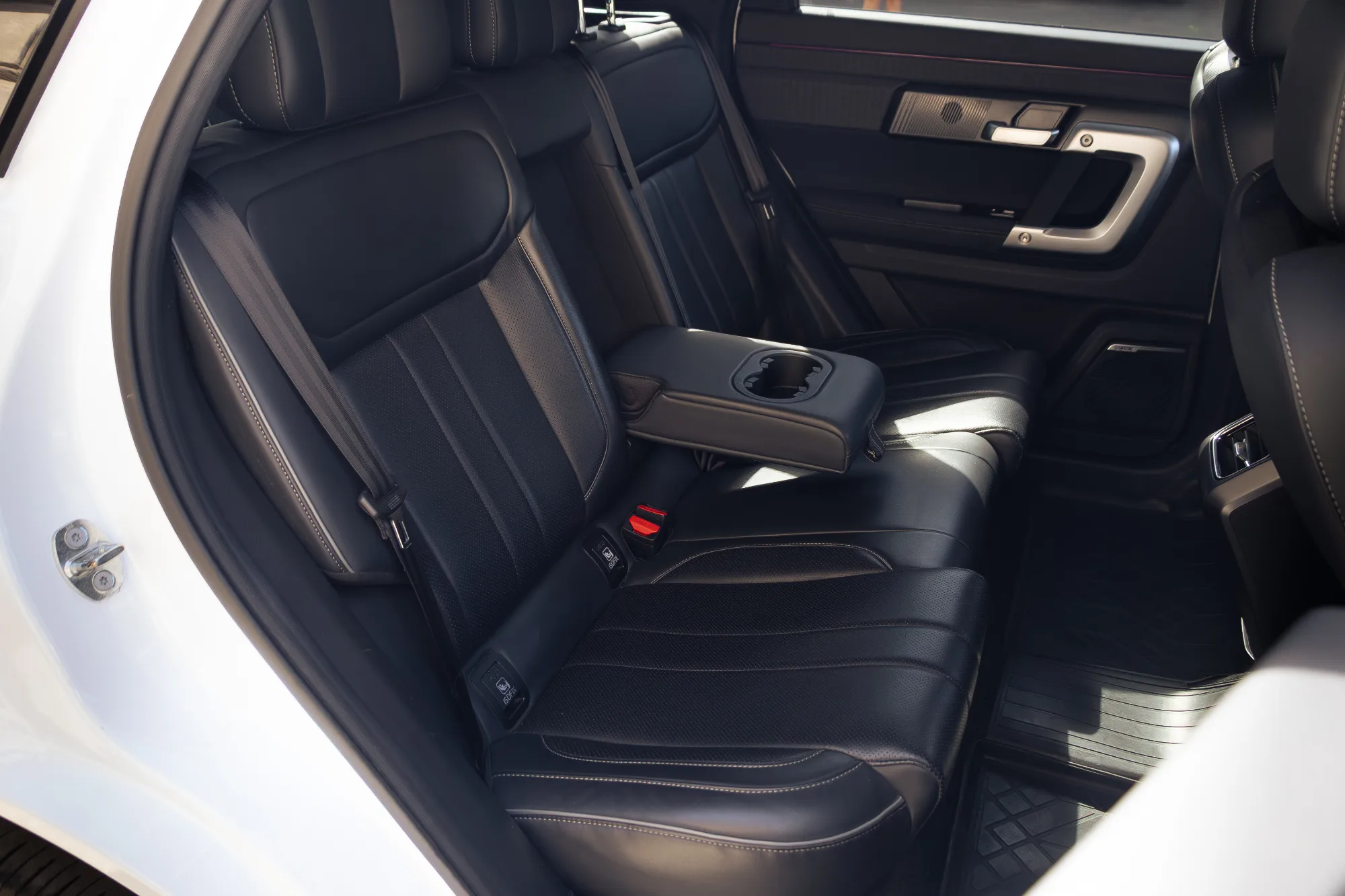 JAECOO J7 фото 11