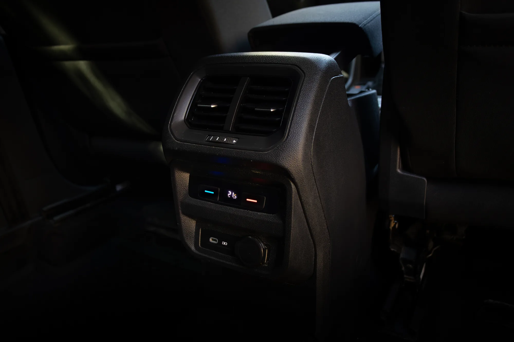 Volkswagen Tiguan фото 12