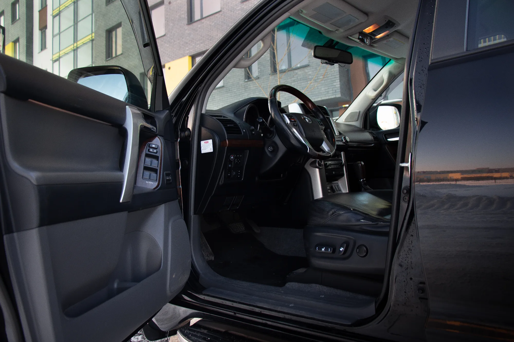 Toyota Cruiser Prado 150 фото 16
