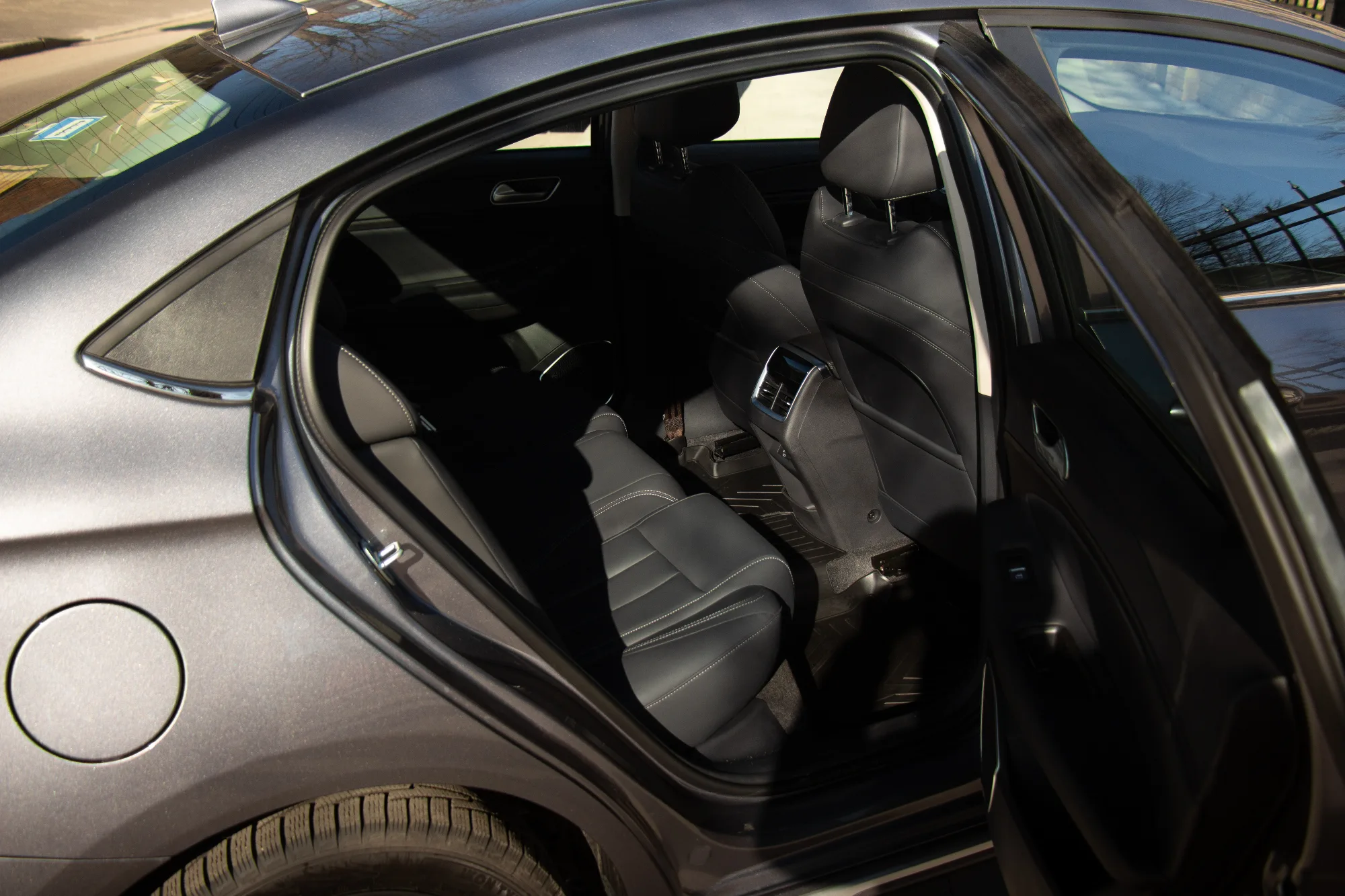 OMODA S5 фото 10