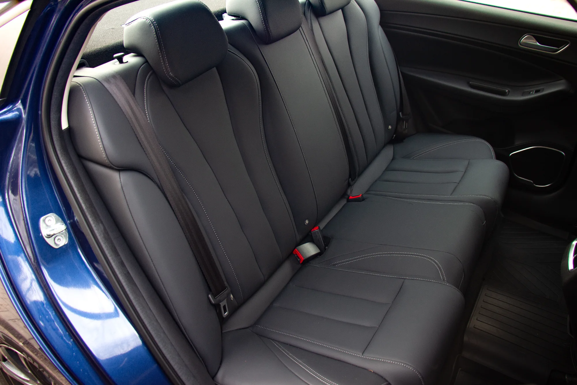 OMODA S5 фото 8