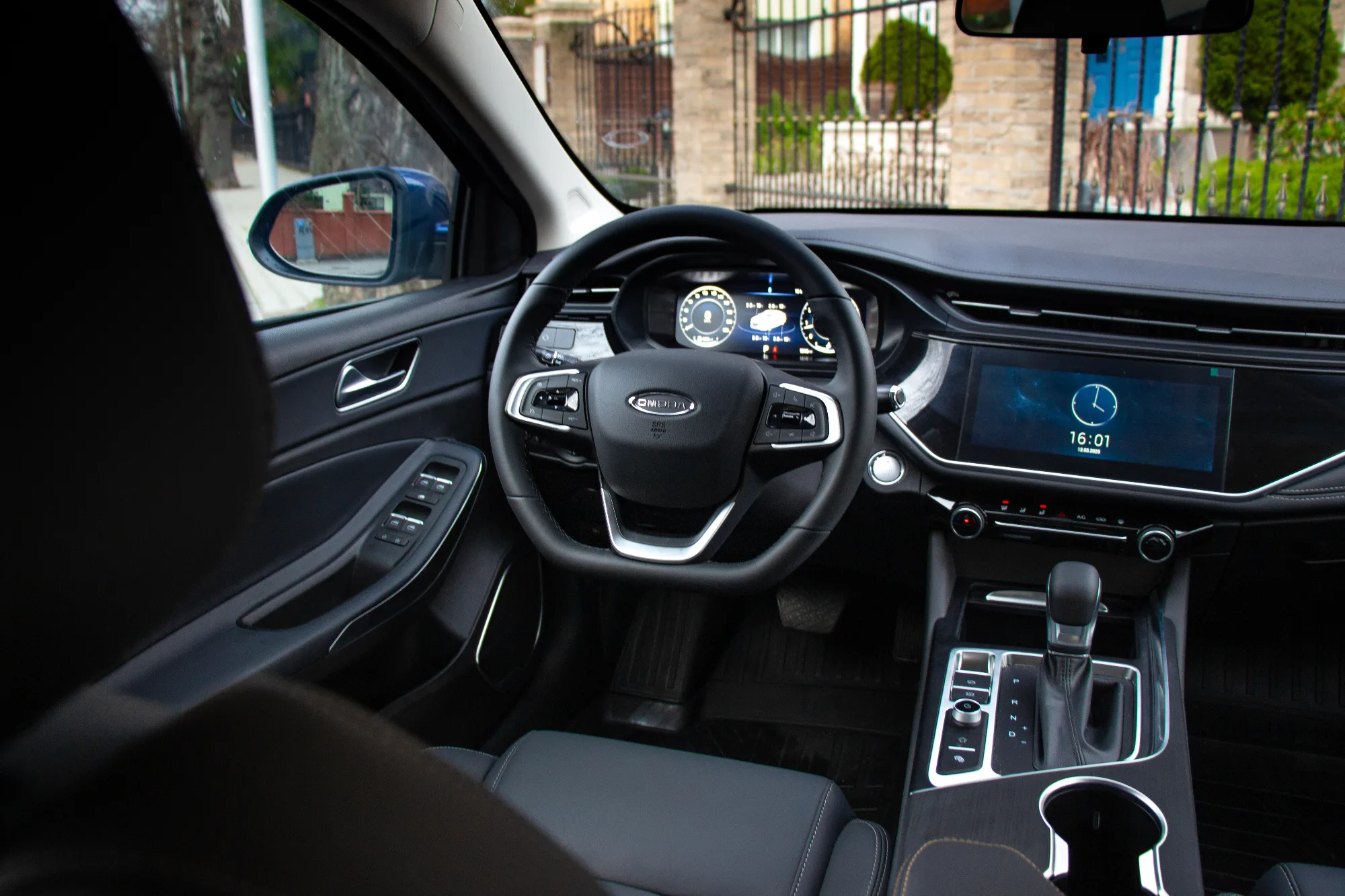 OMODA S5 фото 14