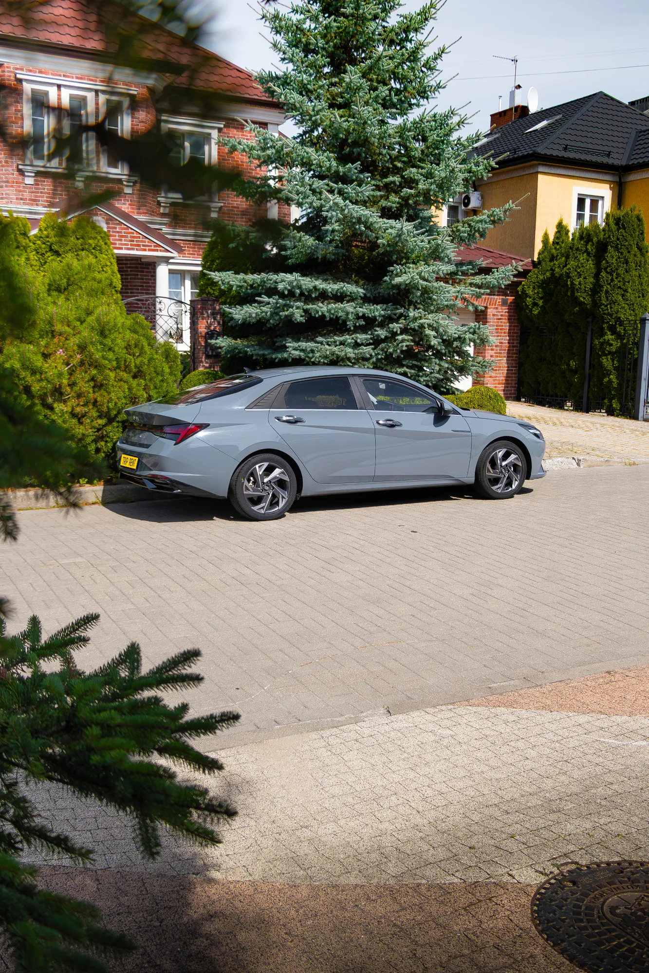 Hyundai Elantra фото 8