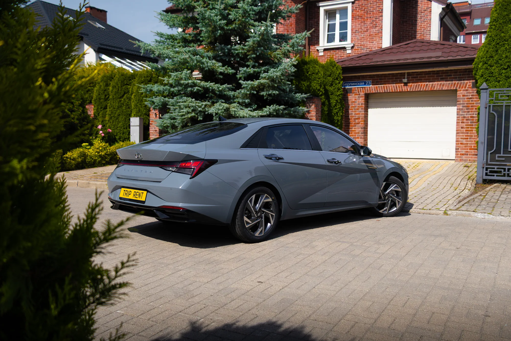 Hyundai Elantra фото 11