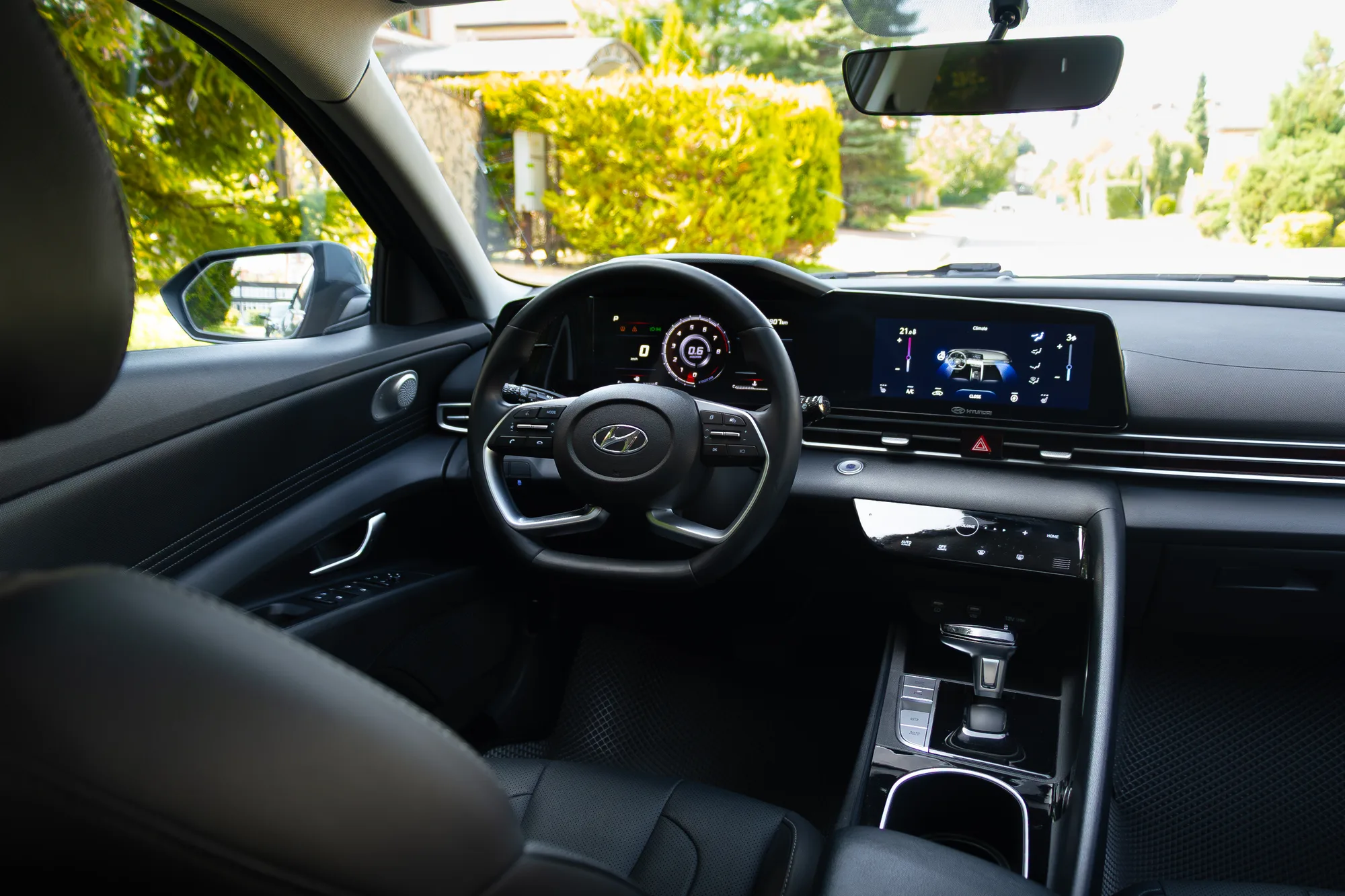 Hyundai Elantra фото 21
