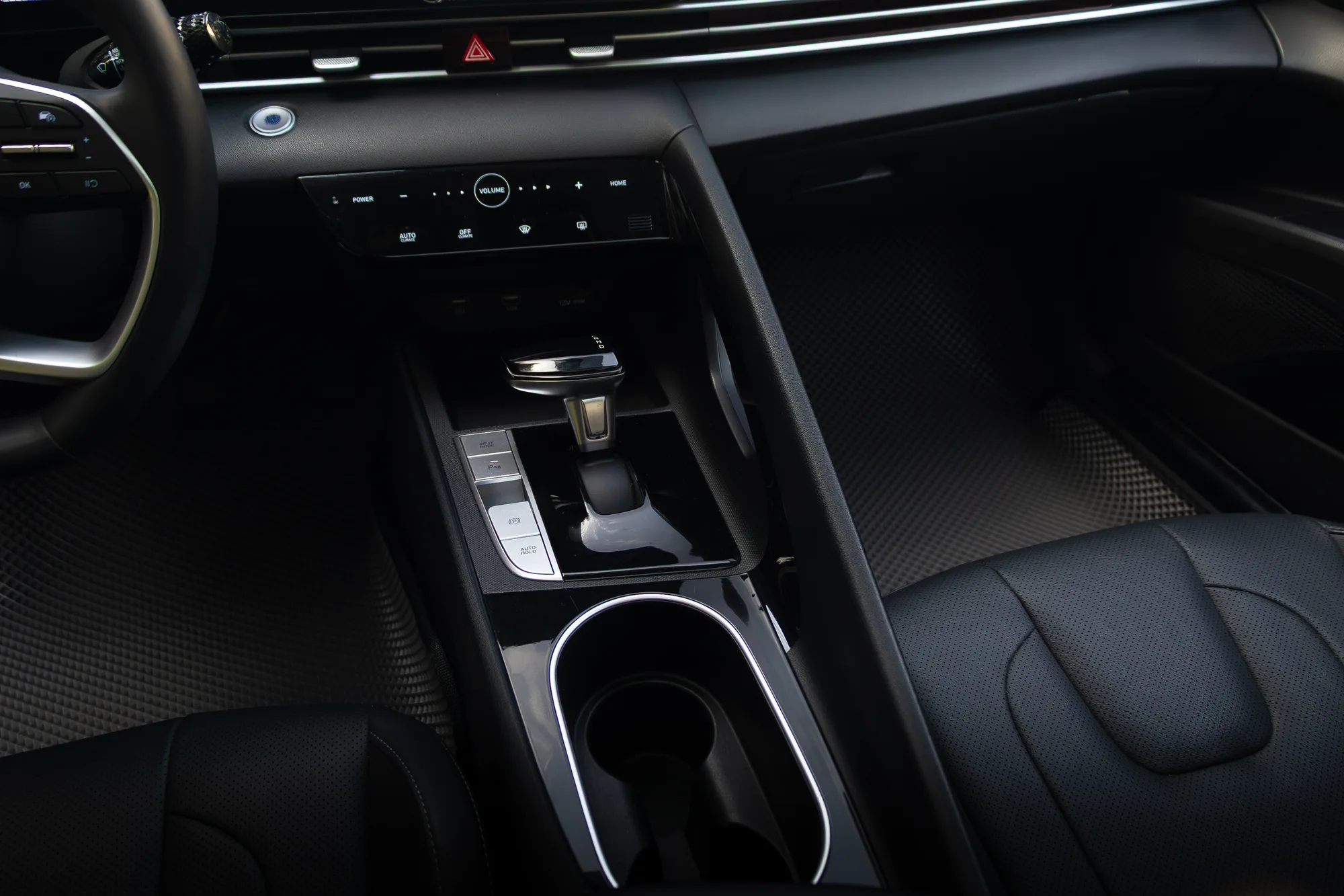 Hyundai Elantra фото 24