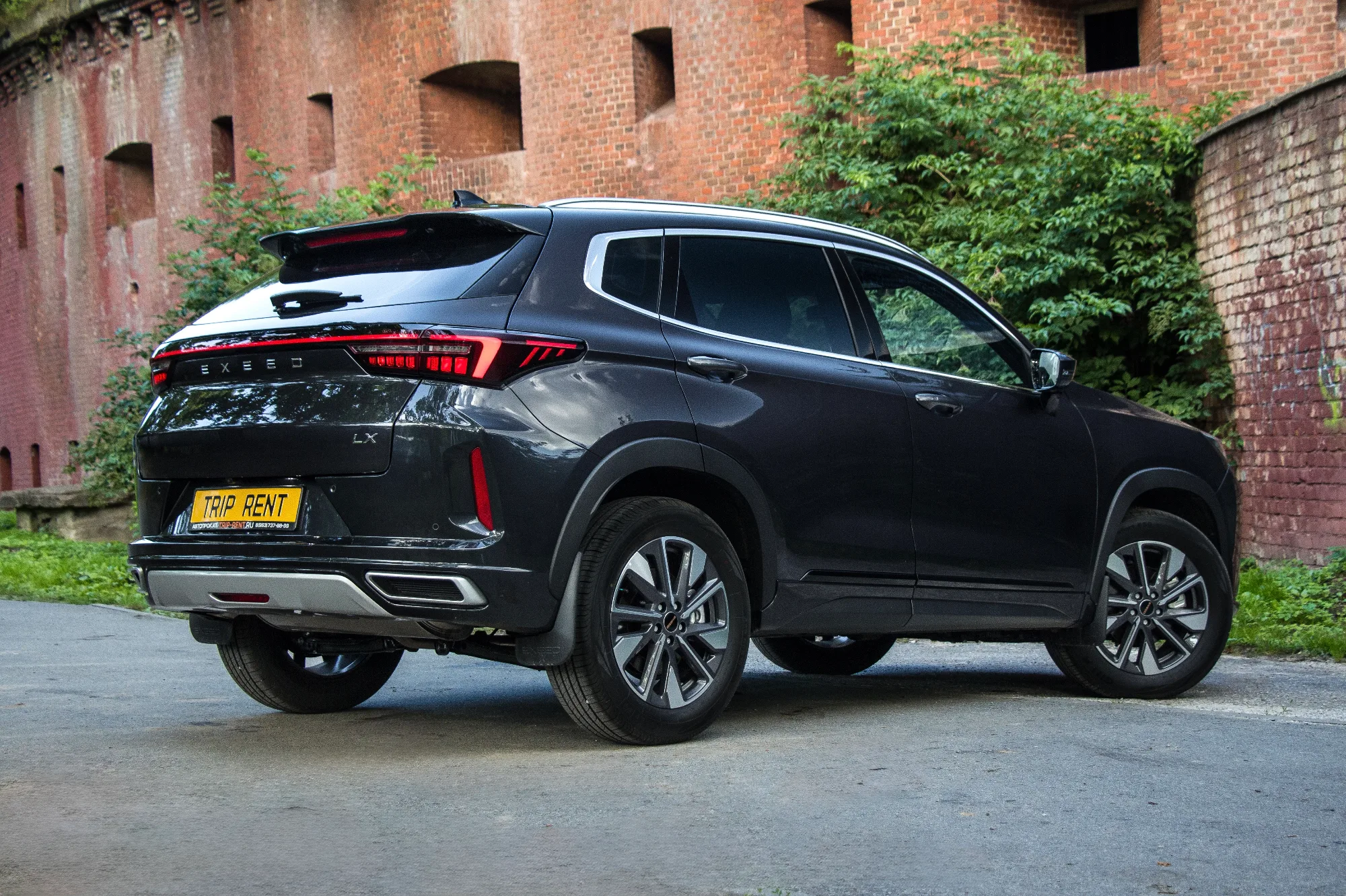 EXEED LX фото 15