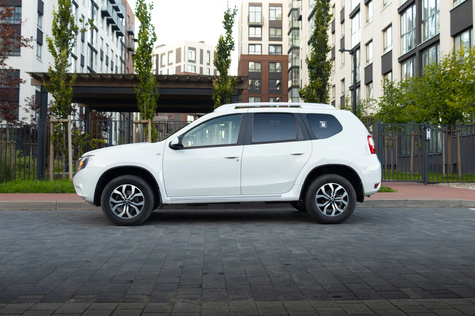 Nissan Terrano фото 4