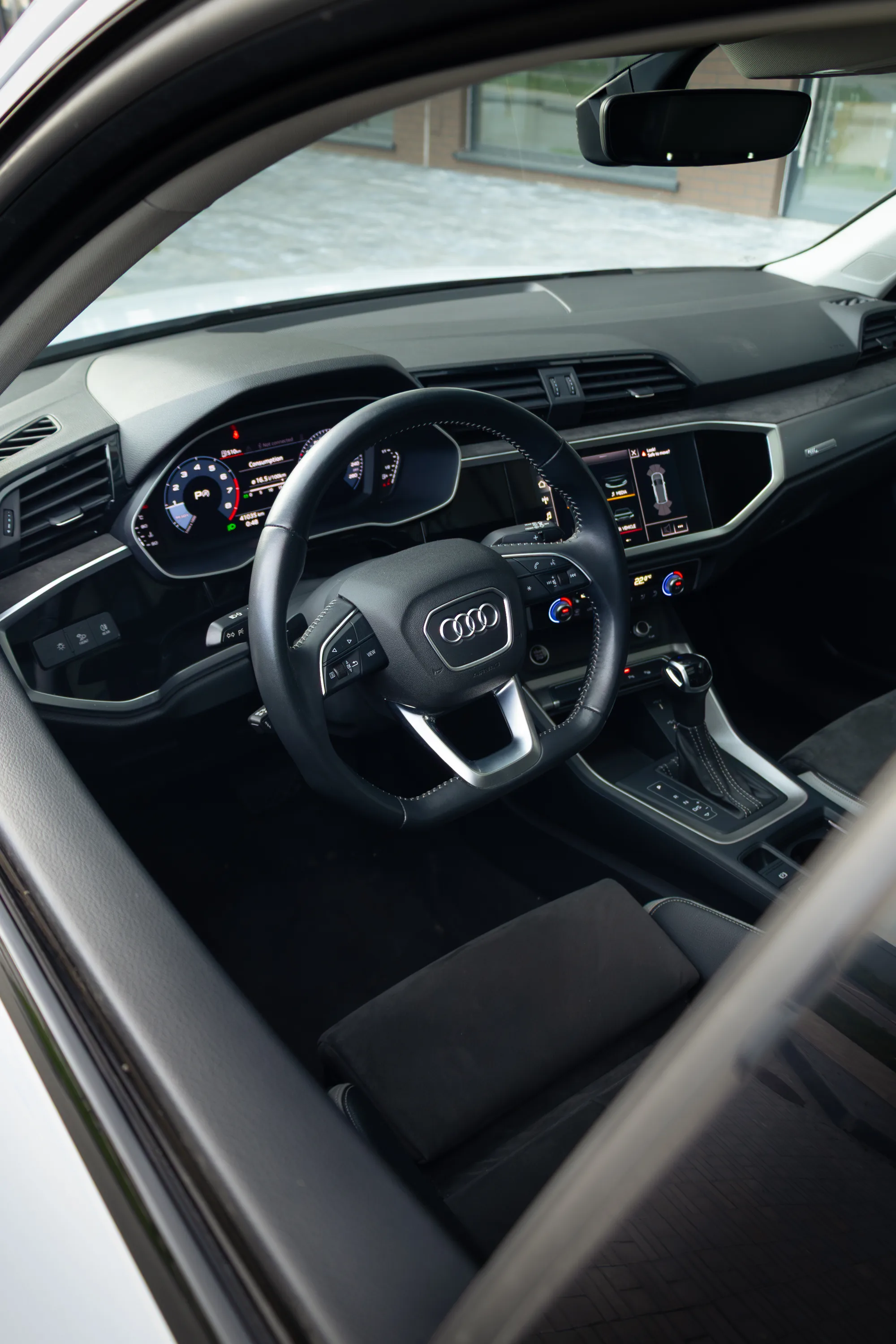 Audi Q3 фото 20