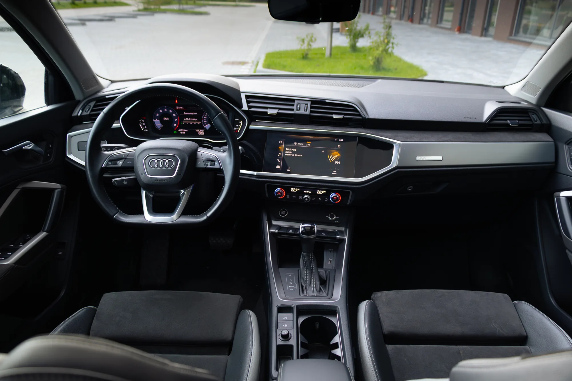 Audi Q3 фото 21