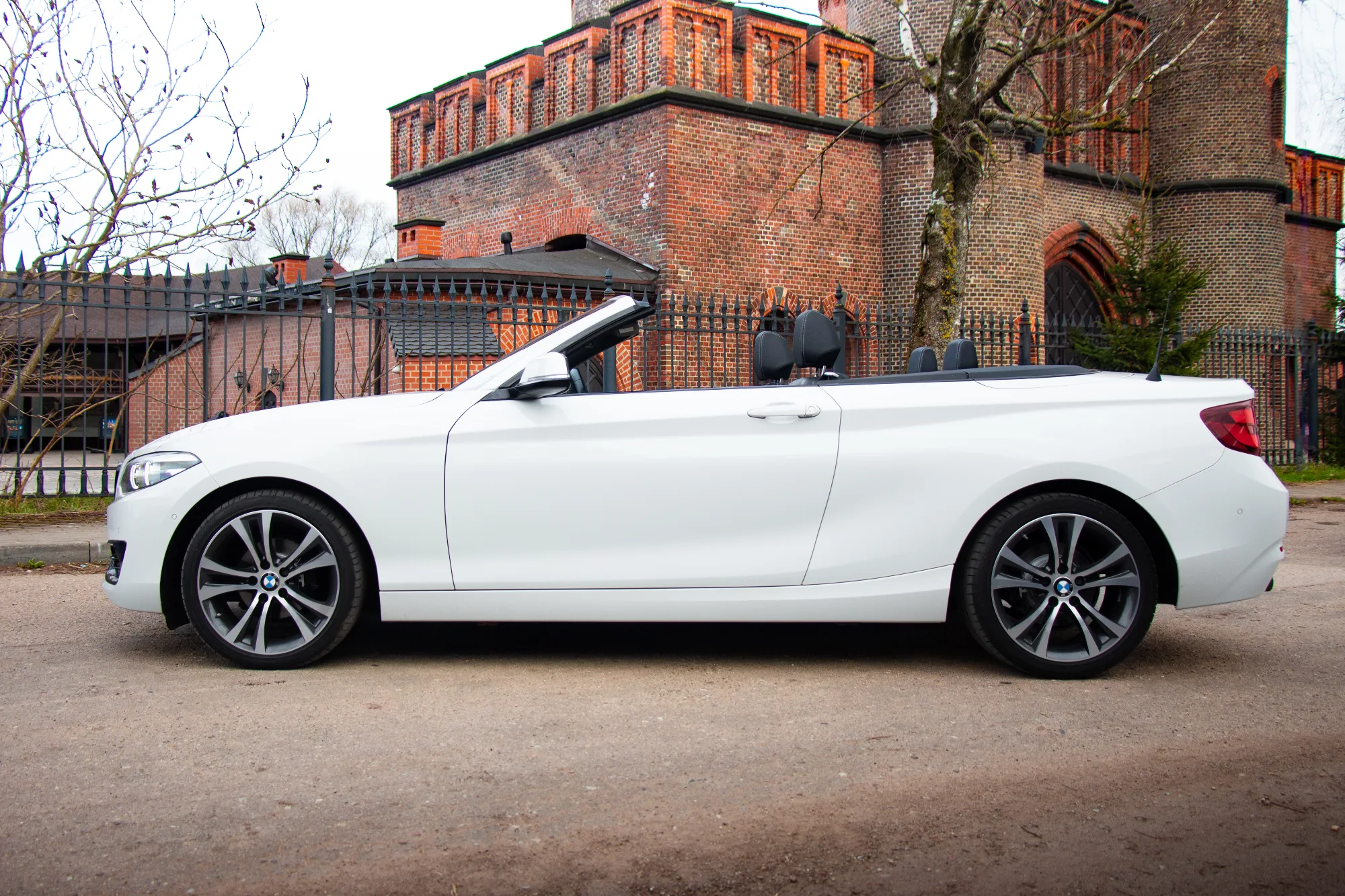 BMW 218i Cabrio фото 11