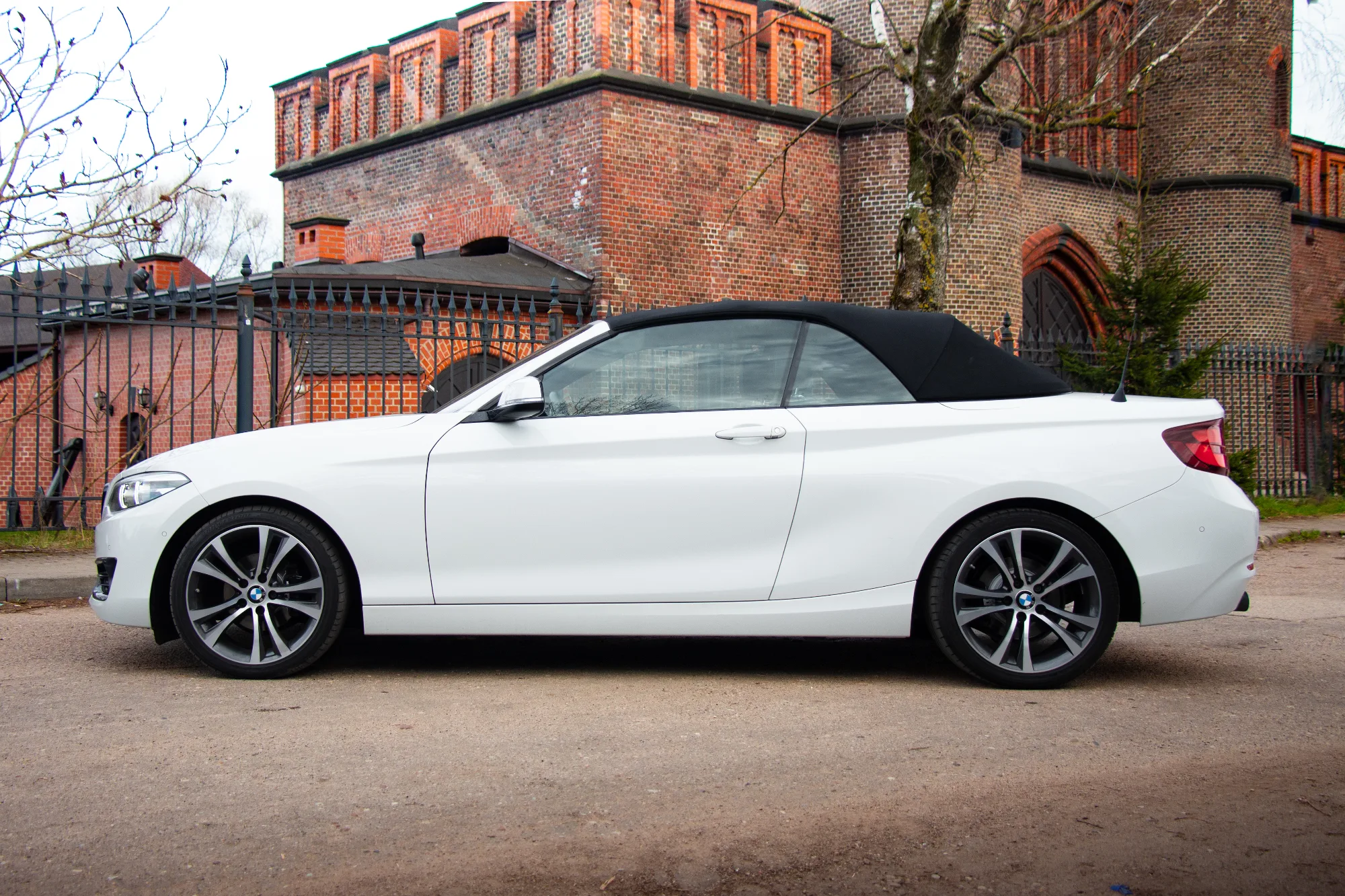 BMW 218i Cabrio фото 12