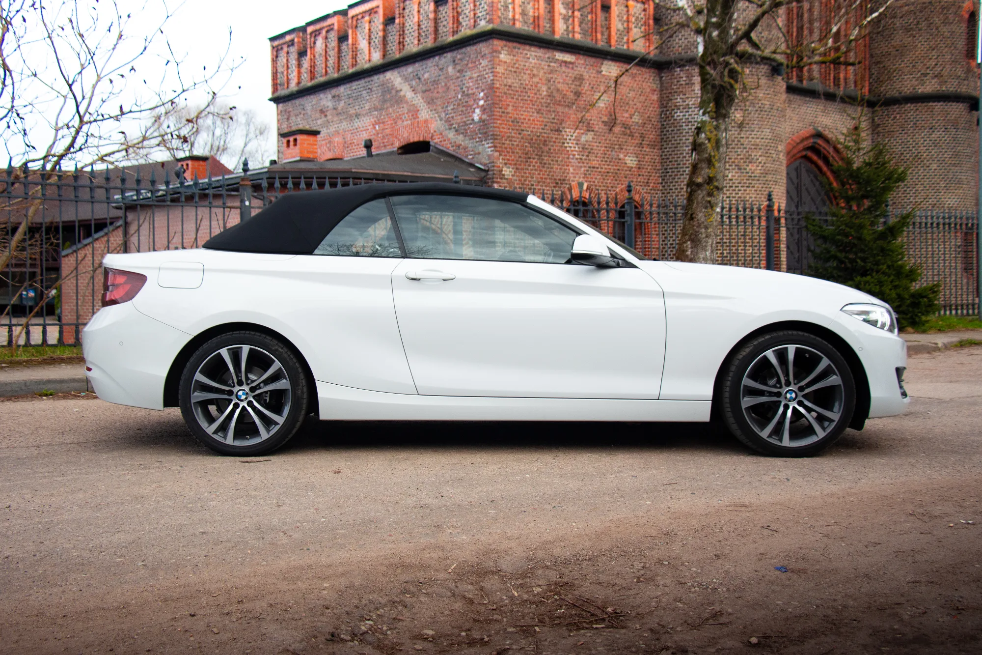 BMW 218i Cabrio фото 17